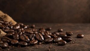 Granos de café de tueste oscuro